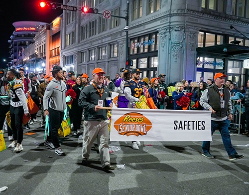 Senior Bowl parade